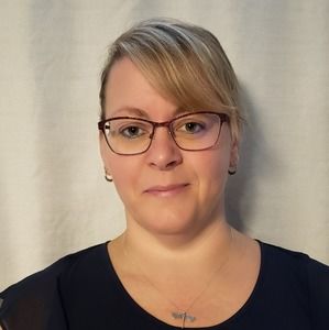 Meet your Posher, Pauline